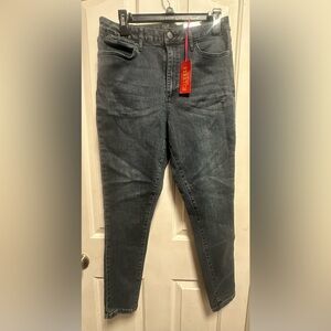 Jennifer Lopez High-Rise Skinny Jeans.